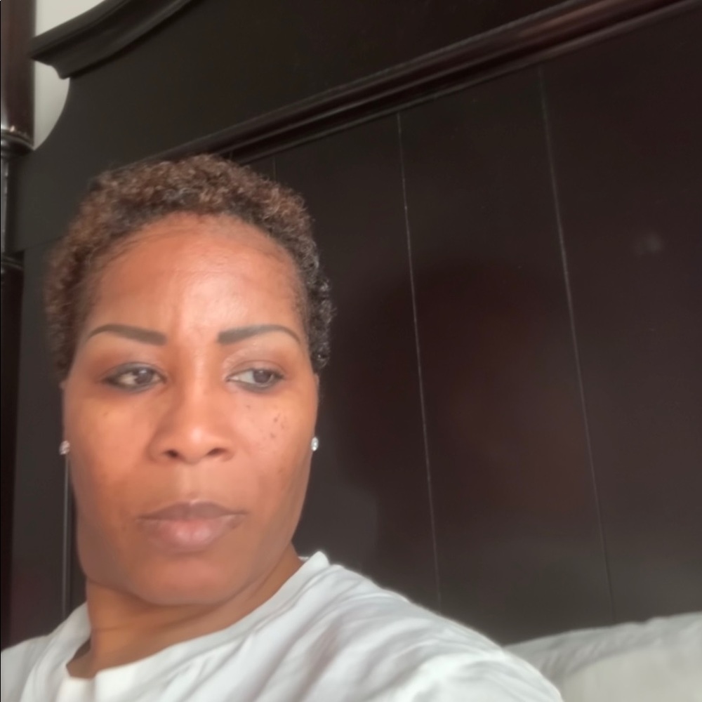 Meet your Posher, Constance